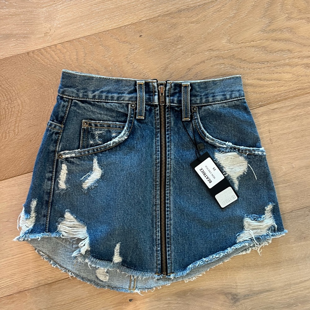 NWT LF Carmar Beatriz Denim Zipper Skirt Size 23